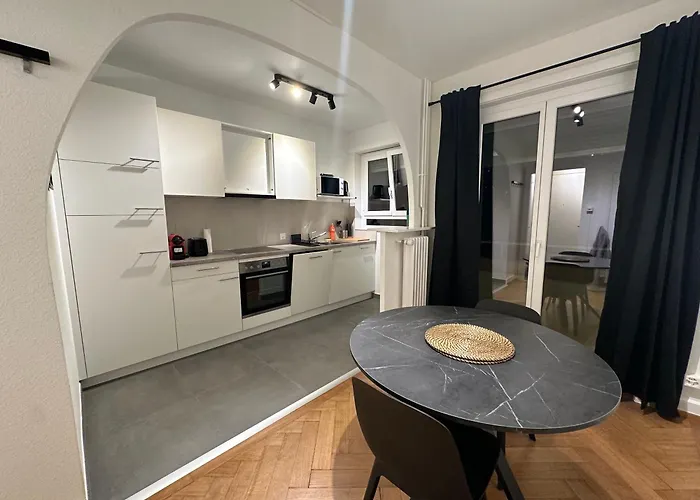 Cosy In Flon Лозанна