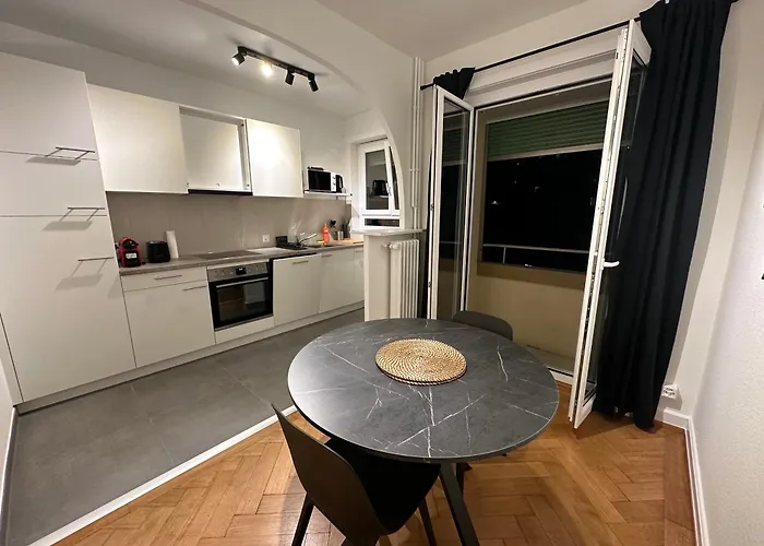 Cosy In Flon * Лозанна