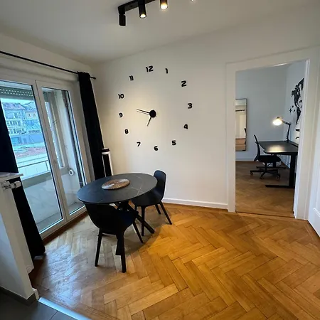 Apartamento Cosy In Flon